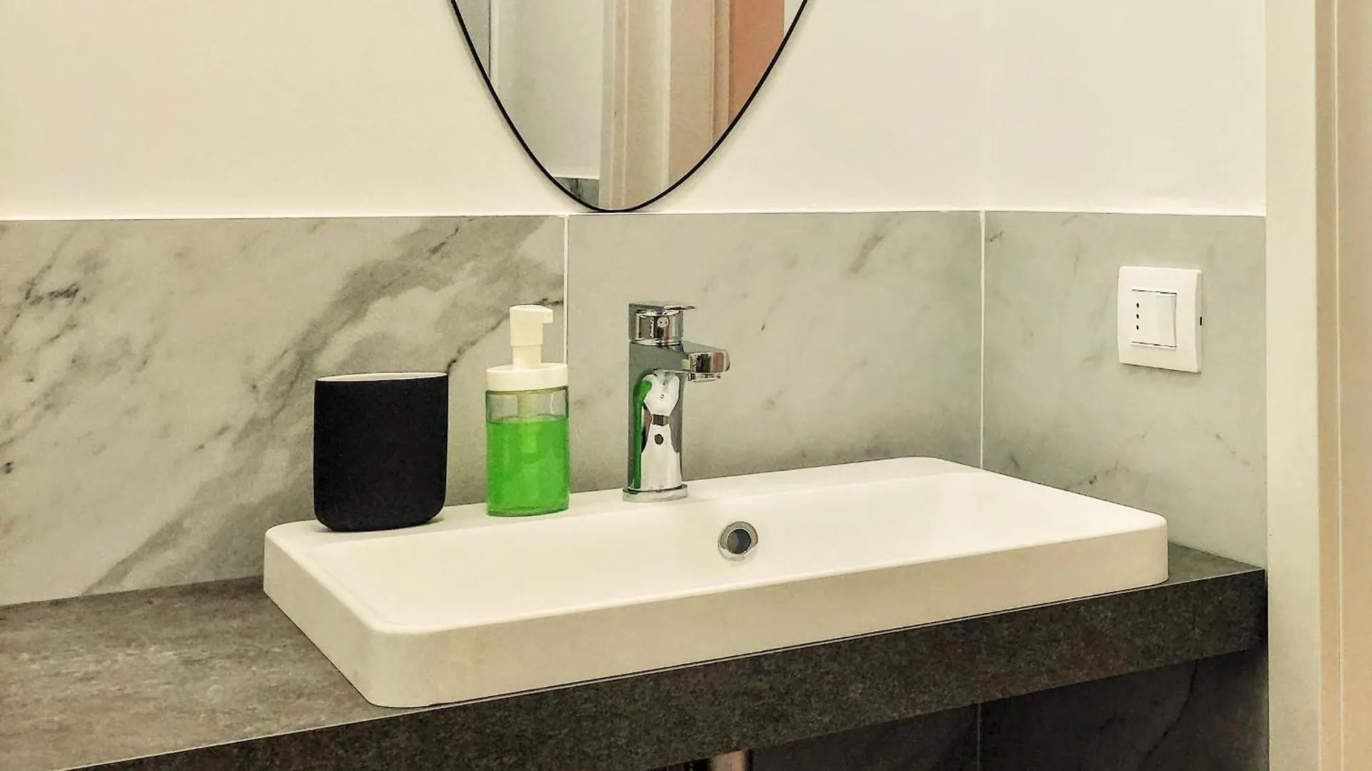 City Apartment - Il Ghiro Firenze 0*,  Olaszország
